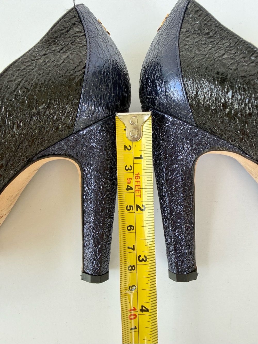 CHANEL Metallic Navy & Black Textured Peep-Toe Pumps Interlocking Gold CC Size 8 - Picture 14 of 14